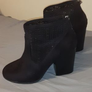 City classified shoes